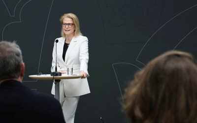 Elisabeth Svantesson finansminister